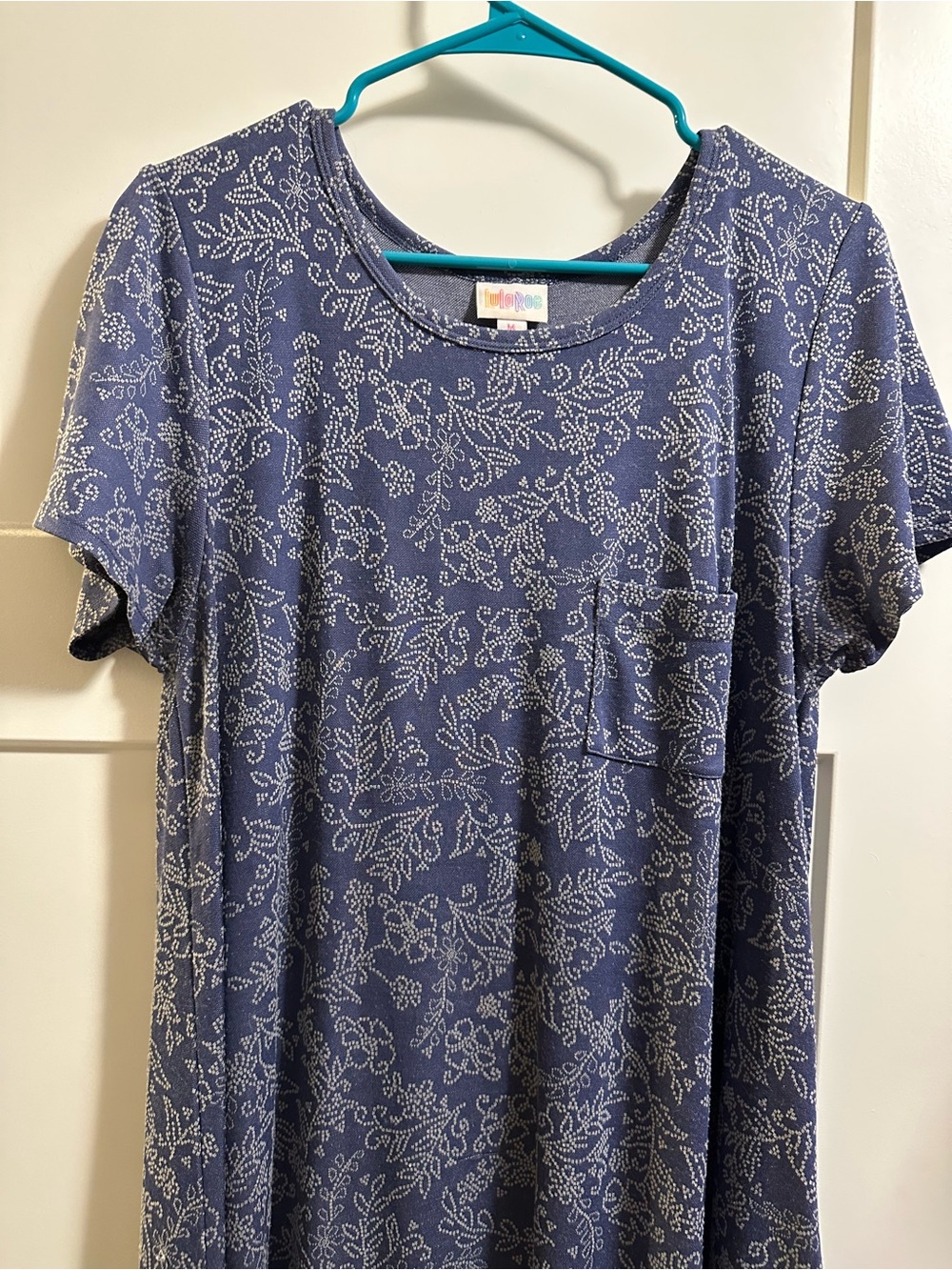 Lularoe Carly Blue Floral Pocket Short-Sleeve dress